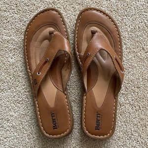 Born women’s sandal